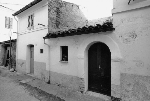 Casa Bassa (“Low House”) and Casa cielo/terra (“Townhouse”)