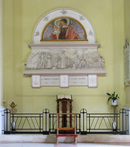 Altar of the fallen of sea near the Cathedral of St. Maria della Marina